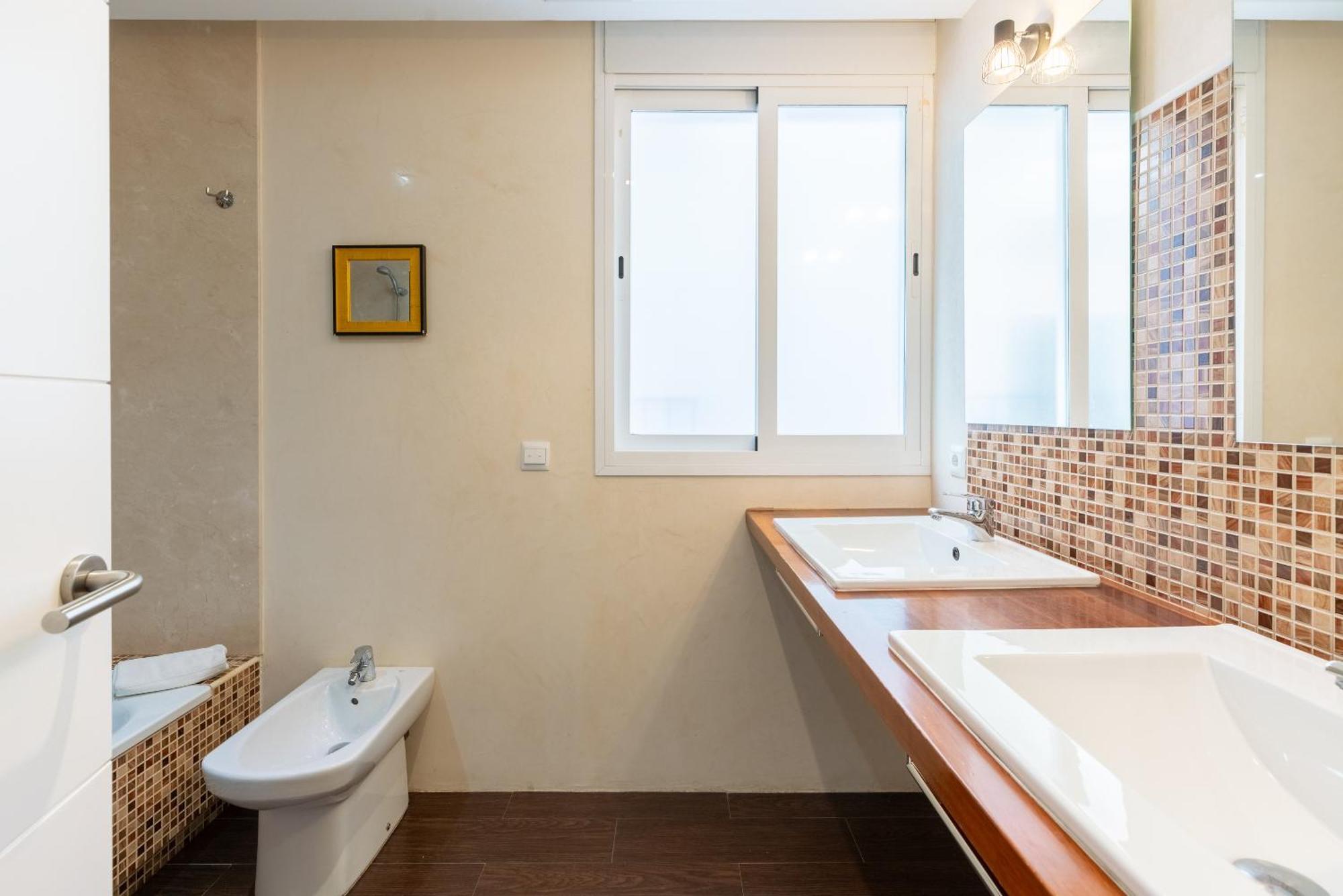 סביליה Veoapartment Alhondiga Segundo מראה חיצוני תמונה